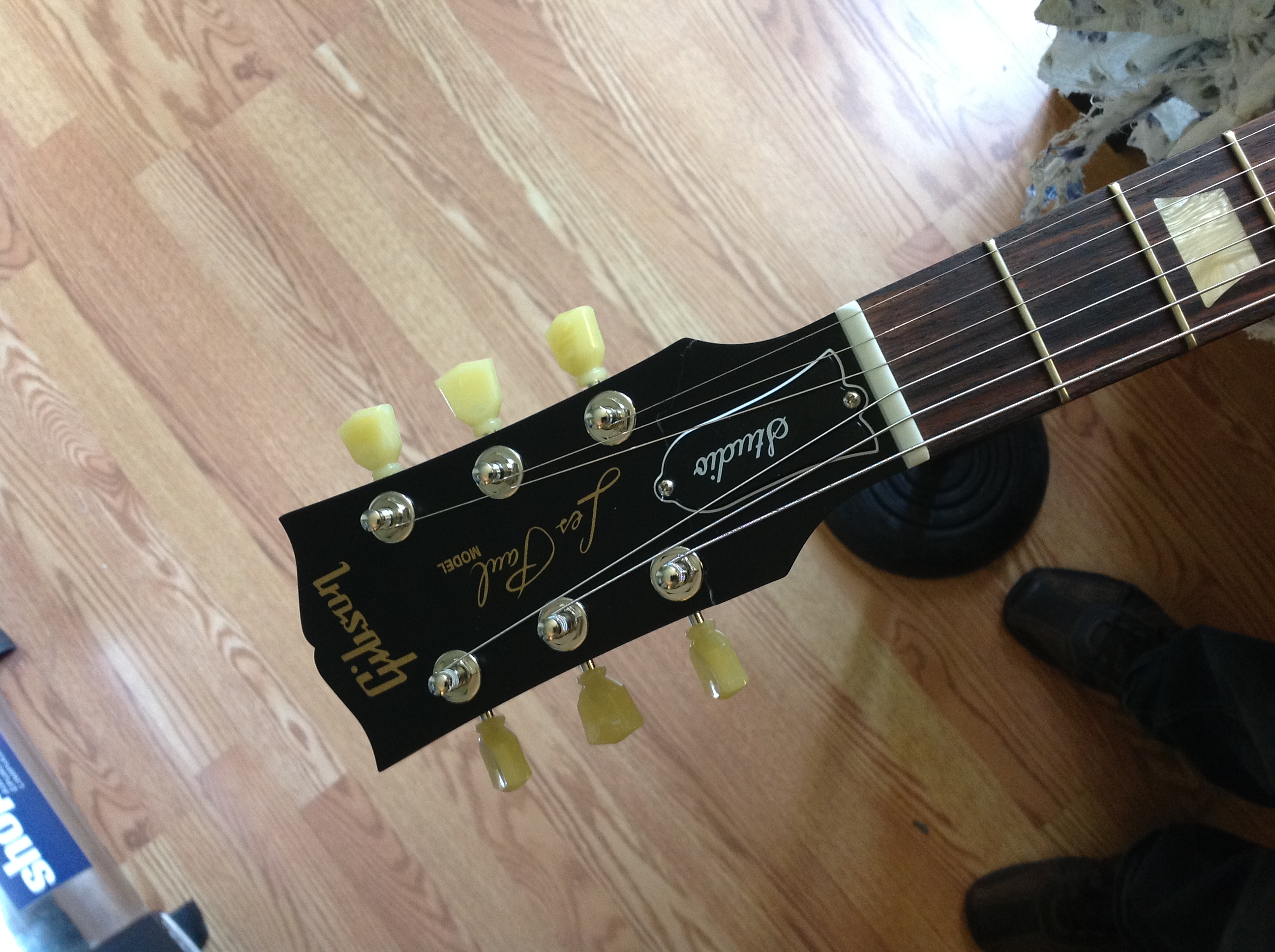 guitar repair ottawa headstock